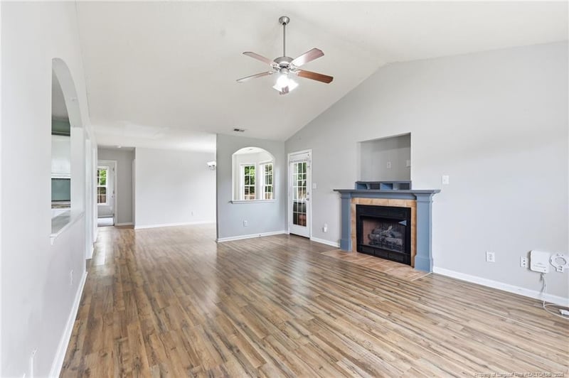 2628 Daniel Boone Ln, Hope Mills, NC 28348