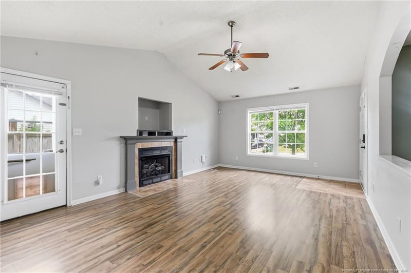 2628 Daniel Boone Ln, Hope Mills, NC 28348