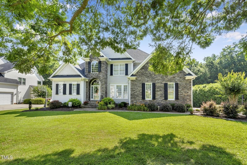 2628 Forestbluff Dr, Fuquay Varina, NC 27526