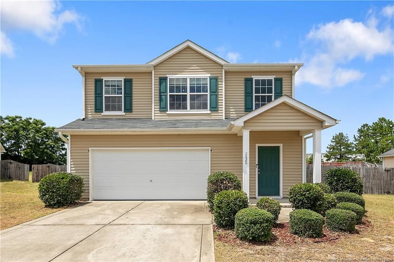 2628 Indian Wells Ct, Hope Mills, NC 28348