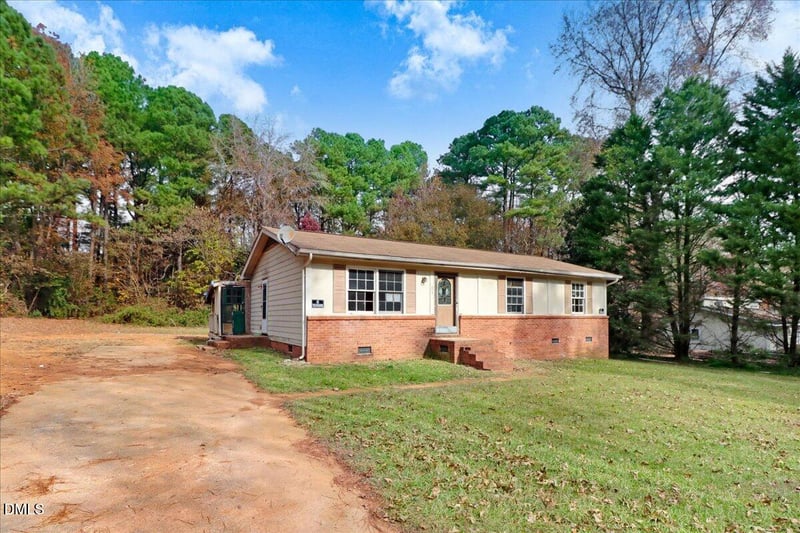 2629 Brad Ct, Apex, NC 27539