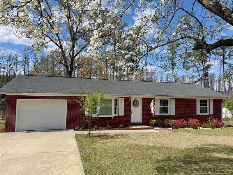 263 Brewster Dr, Fayetteville, NC 28303