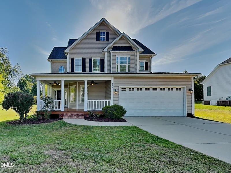 263 Hocutt Farm Dr, Clayton, NC 27527