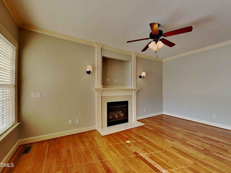 263 Hocutt Farm Dr, Clayton, NC 27527