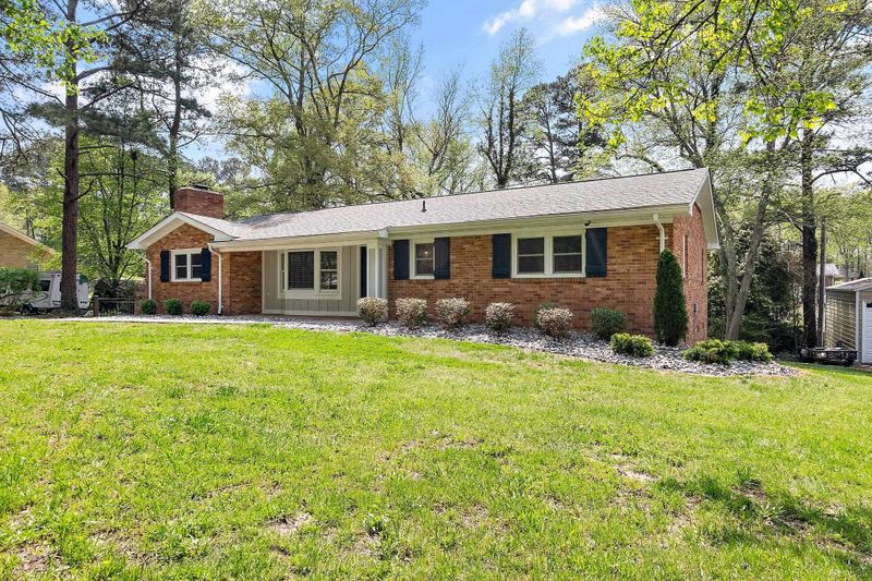 2631 Ardsley Dr, Durham, NC 27704