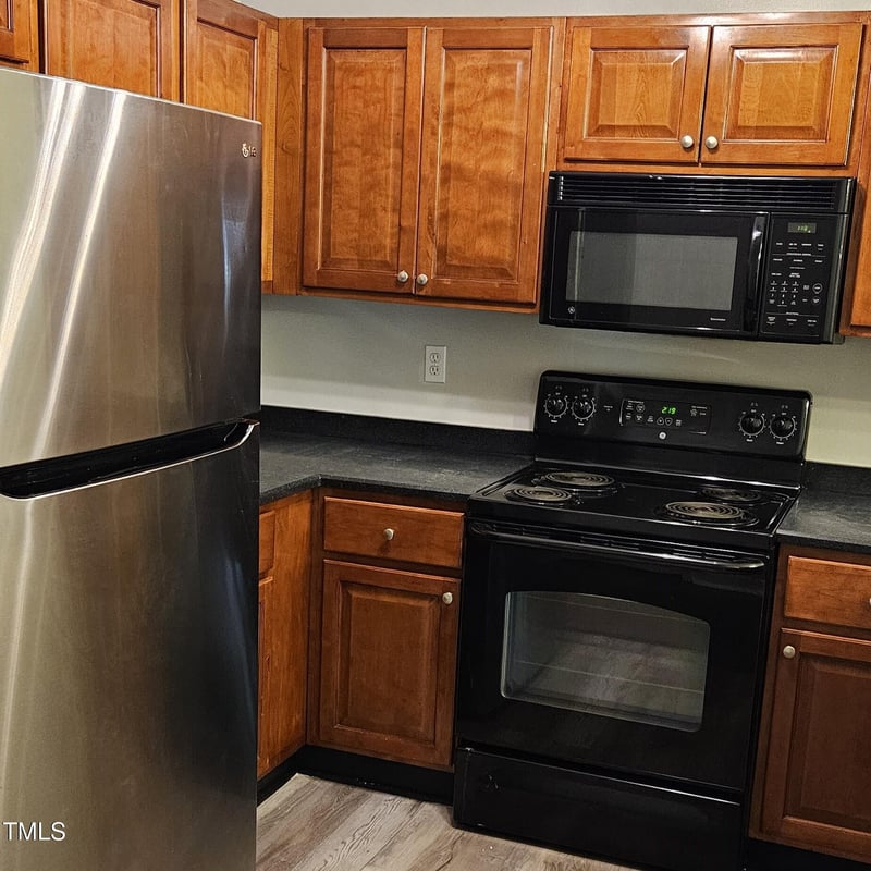 2631 Oldgate Dr #101, Raleigh, NC 27604