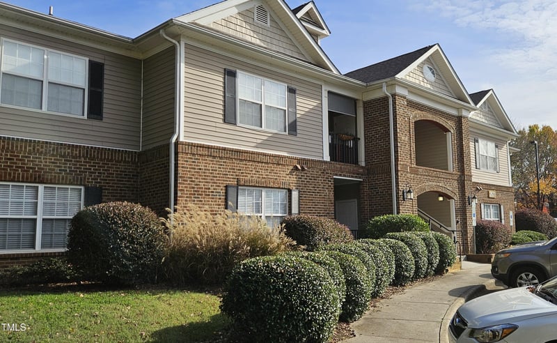 2631 Oldgate Dr #101, Raleigh, NC 27604