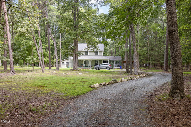 2631 Overland Passage Rd, Chapel Hill, NC 27516