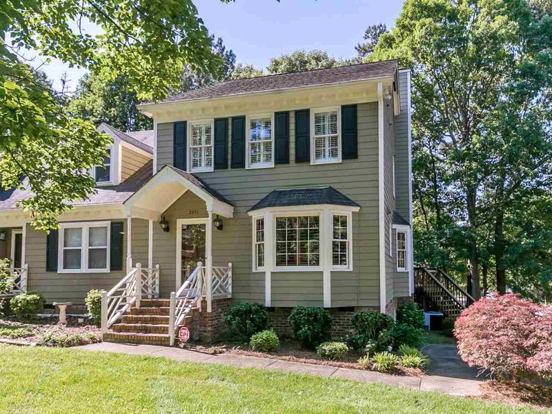 2631 Sawmill Rd, Raleigh, NC 27613
