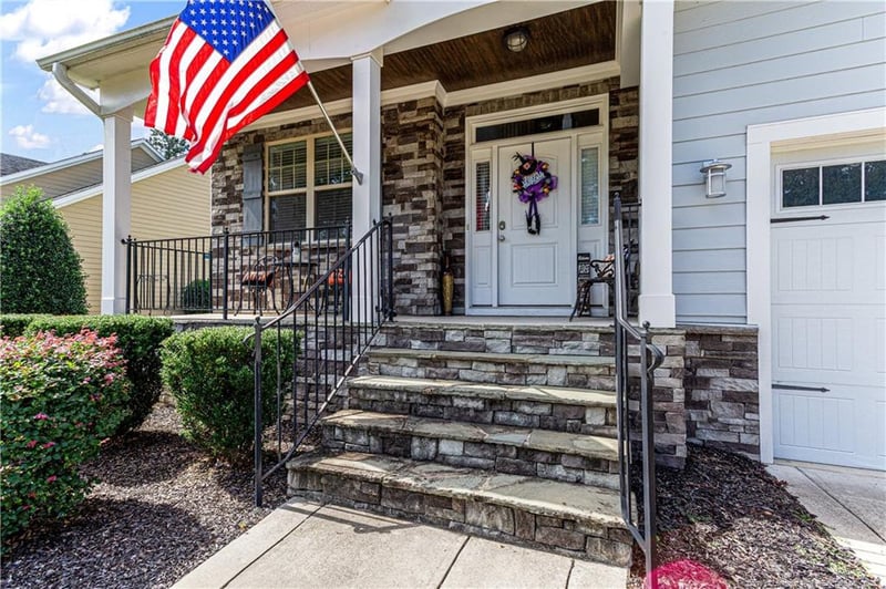 2631 Thorngrove Ct, Fayetteville, NC 28303