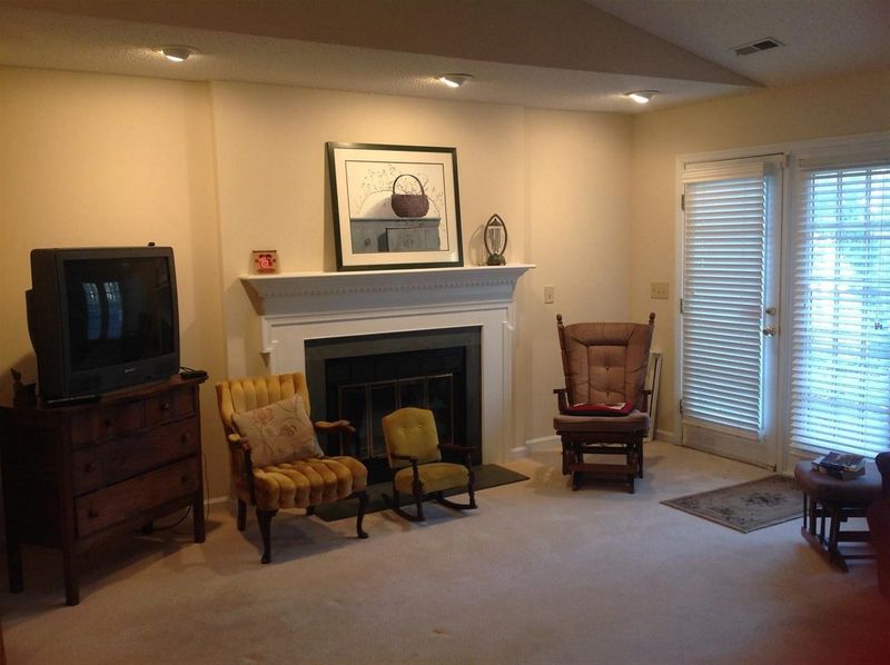 2632 Cottage Cir, Raleigh, NC 27613