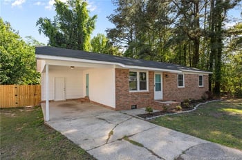 2633 Dumbarton Rd, Fayetteville, NC 28306