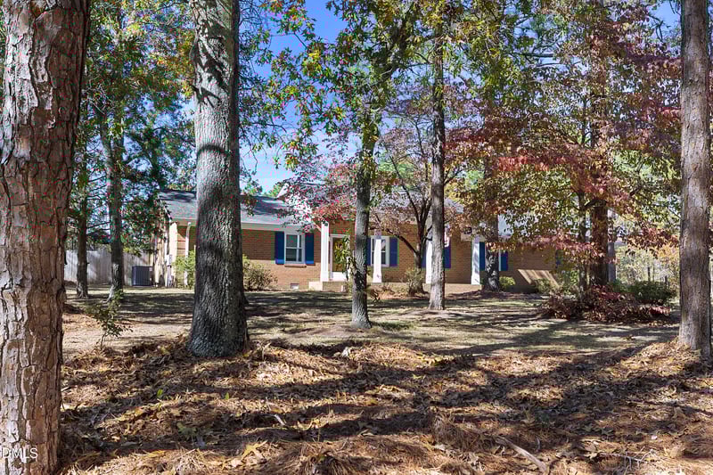 2636 Nicholson Rd, Sanford, NC 27332