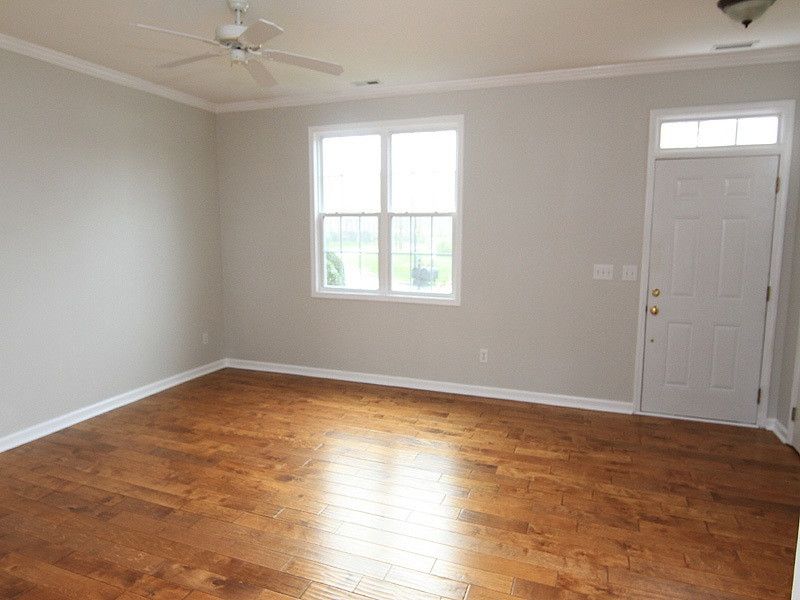 2637 Garden Knoll Ln, Raleigh, NC 27614