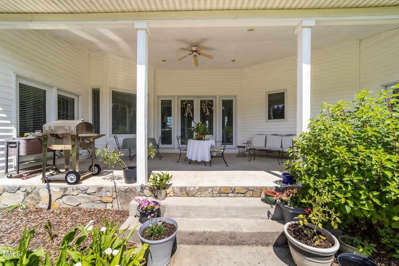 2637 S North Carolina 87, Graham, NC 27253