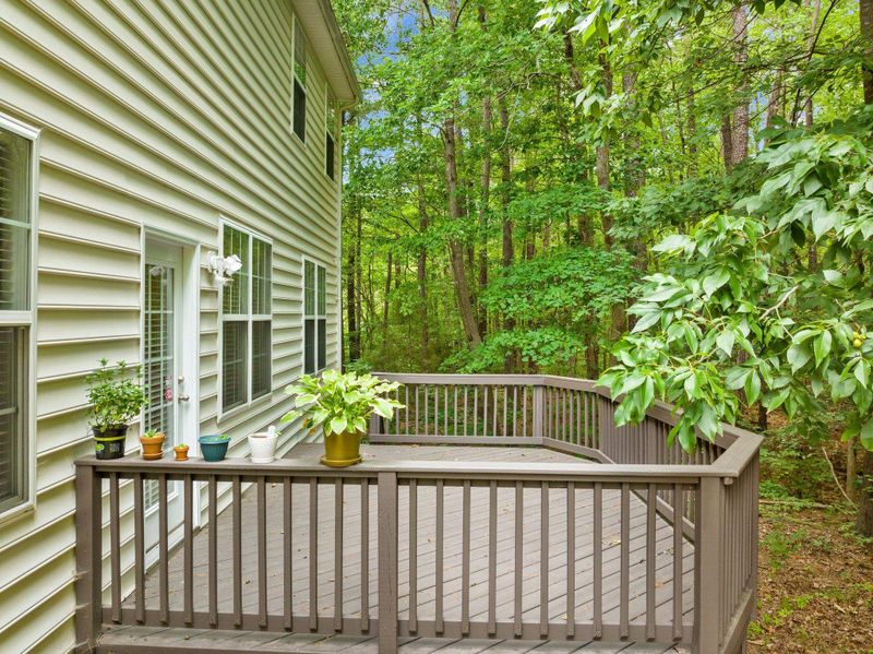 2637 Oleander Dr, Durham, NC 27703