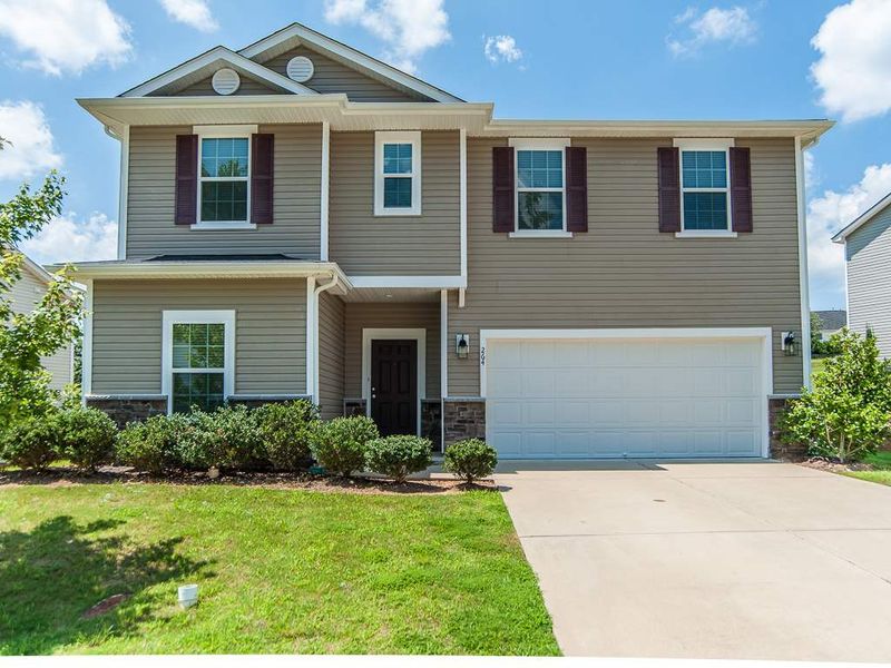 264 Averasboro Dr, Clayton, NC 27520