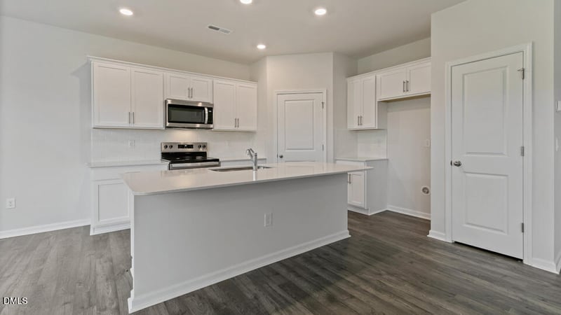 264 Chapel St, Fuquay Varina, NC 27526