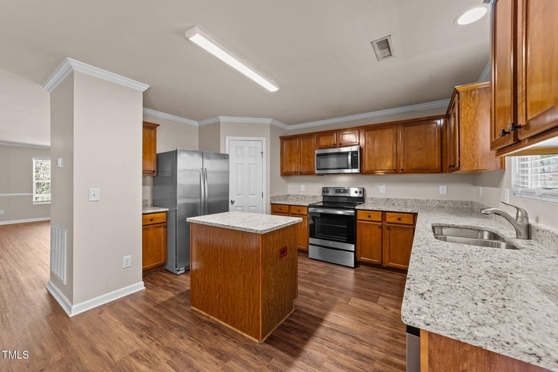 264 Farrington Dr, Clayton, NC 27520