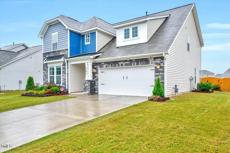 264 Hay Field Dr, Lillington, NC 27546