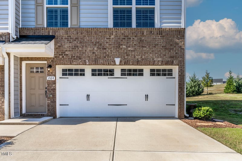 264 Misty Pike Dr, Raleigh, NC 27603