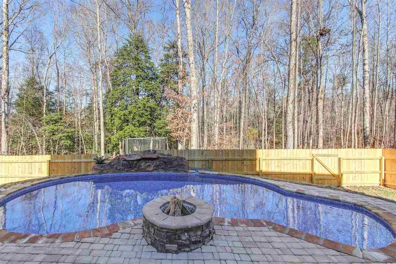 264 Sugarpine Trl, Clayton, NC 27520