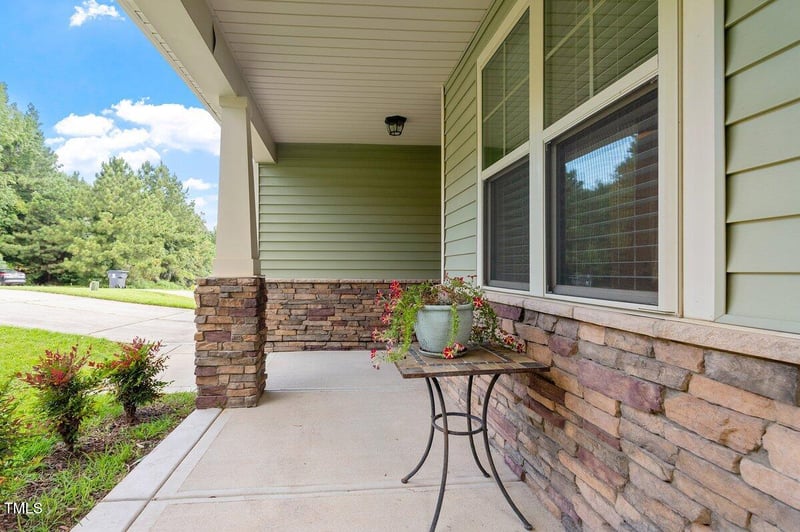264 Summerwind Plantation Dr, Garner, NC 27529