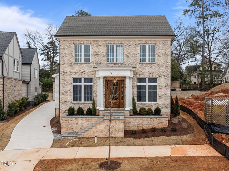 2642 Marchmont St, Raleigh, NC 27608