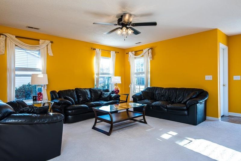 2643 Quarry Springs Rd, Raleigh, NC 27610