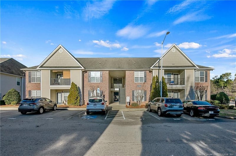 2645 Mcarthur Landing Cir #204, Fayetteville, NC 28311