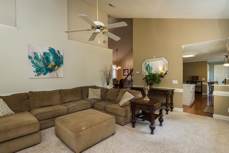 2645 Windsor Pl, Sanford, NC 27330