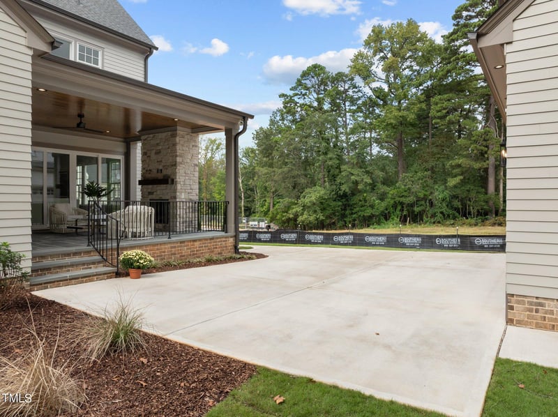 2646 Marchmont St, Raleigh, NC 27608