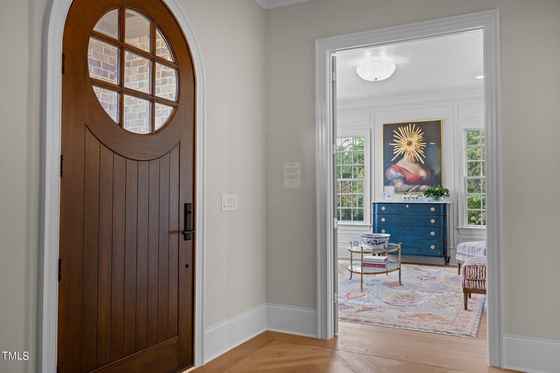 2646 Marchmont St, Raleigh, NC 27608