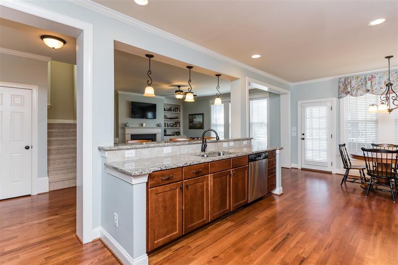 2648 Silver Bend Dr, Apex, NC 27539