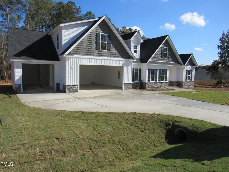 265 Coats Ridge Dr, Benson, NC 27504