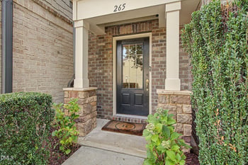 265 Daymire Glen Ln, Cary, NC 27519