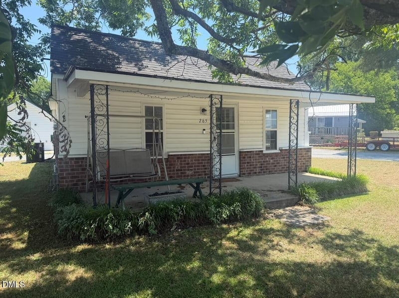 265 Iris Bryant Rd, Erwin, NC 28339