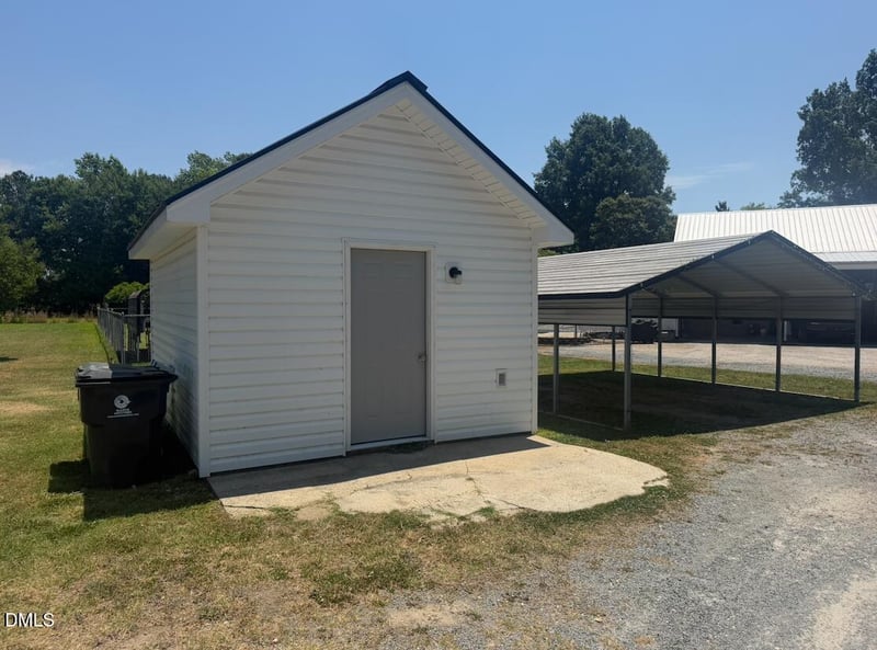 265 Iris Bryant Rd, Erwin, NC 28339