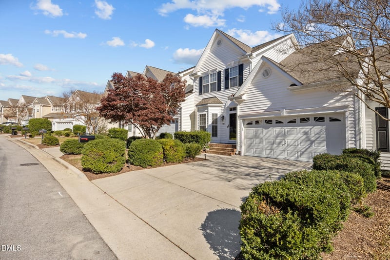 265 Joshua Glen Ln, Cary, NC 27519