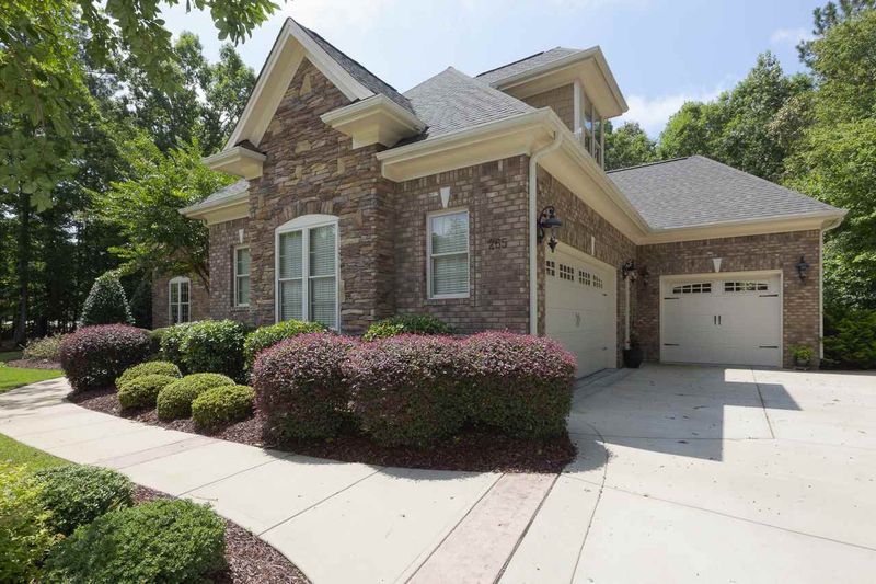 265 Josiah Dr, Clayton, NC 27527