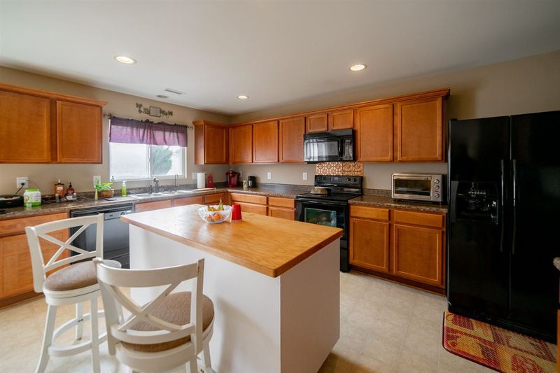 265 Norwich Dr, Clayton, NC 27520