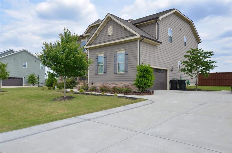 265 W Wellesley Dr, Clayton, NC 27520
