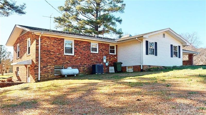 265 Willett Rd, Sanford, NC 27332