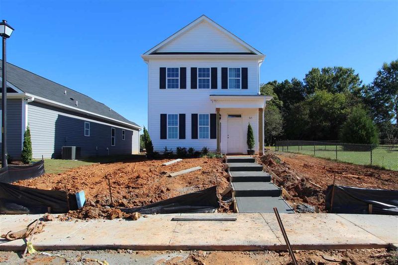 265 E Wilson St, Clayton, NC 27520