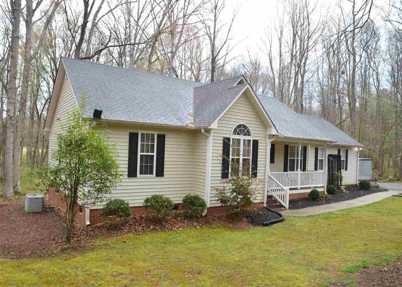 265 Wyndfall Ln, Clayton, NC 27527