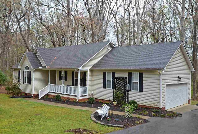 265 Wyndfall Ln, Clayton, NC 27527