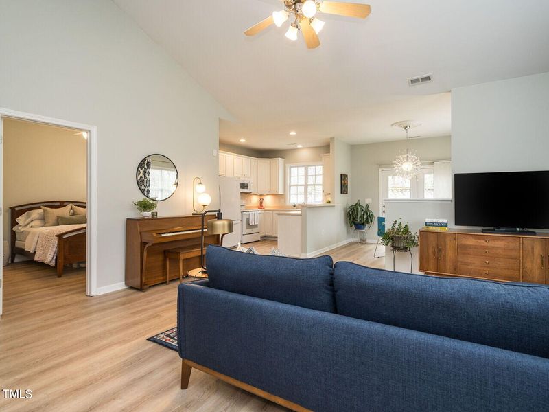 2650 Andover Glen Rd, Raleigh, NC 27604