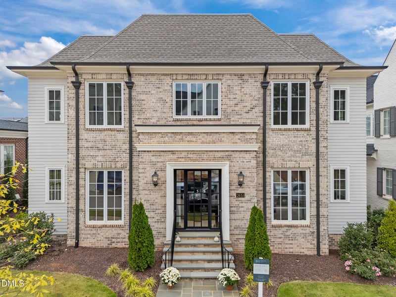 2651 Marchmont St, Raleigh, NC 27608