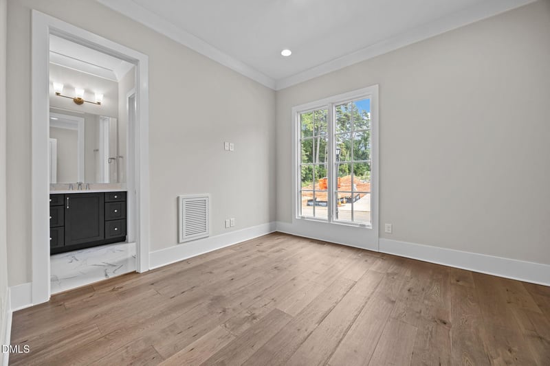 2651 Marchmont St, Raleigh, NC 27608