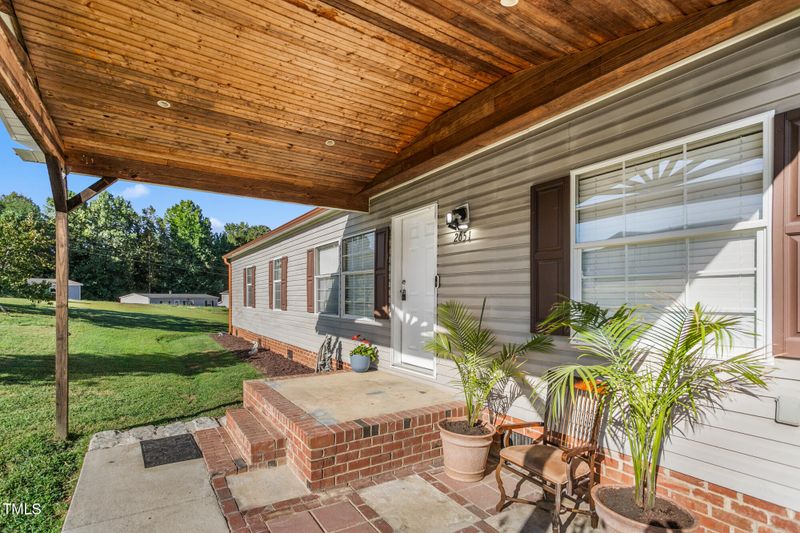 2651 W Simpson Rd, Burlington, NC 27217